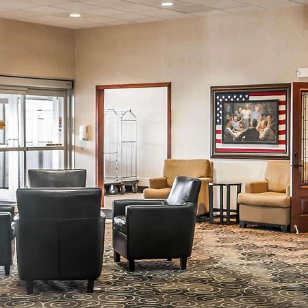 Sleep Inn & Suites Conference Center And Water Park Minot Εξωτερικό φωτογραφία