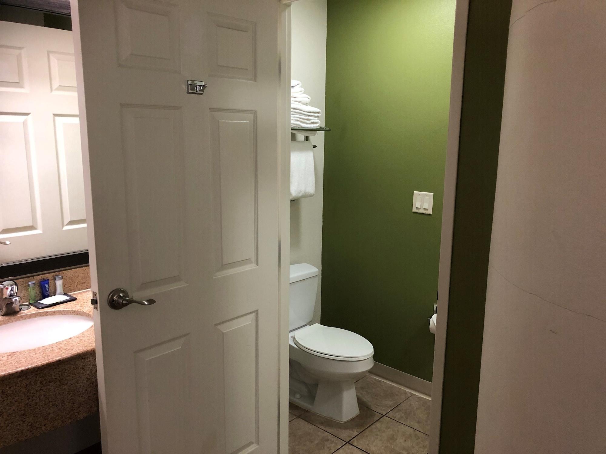 Sleep Inn & Suites Conference Center And Water Park Minot Εξωτερικό φωτογραφία
