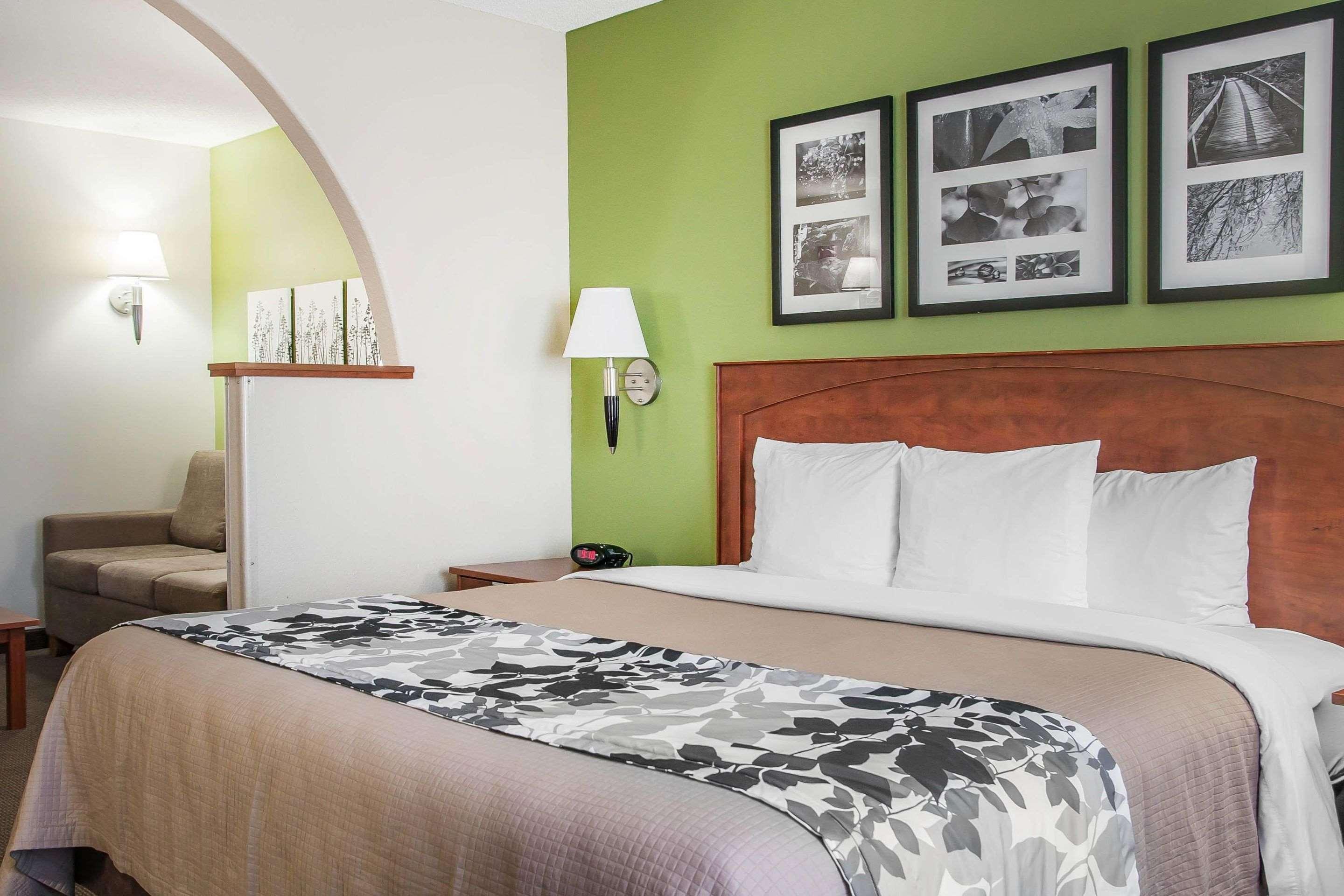 Sleep Inn & Suites Conference Center And Water Park Minot Εξωτερικό φωτογραφία
