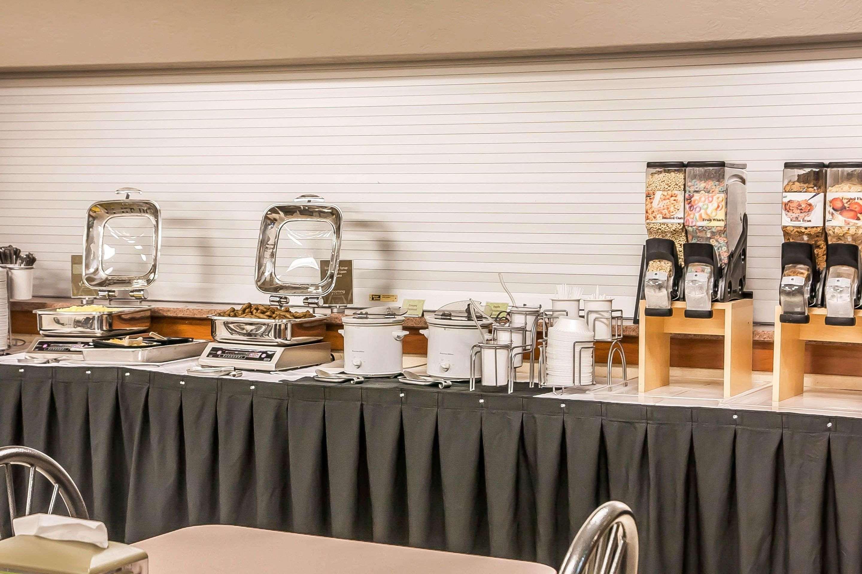 Sleep Inn & Suites Conference Center And Water Park Minot Εξωτερικό φωτογραφία