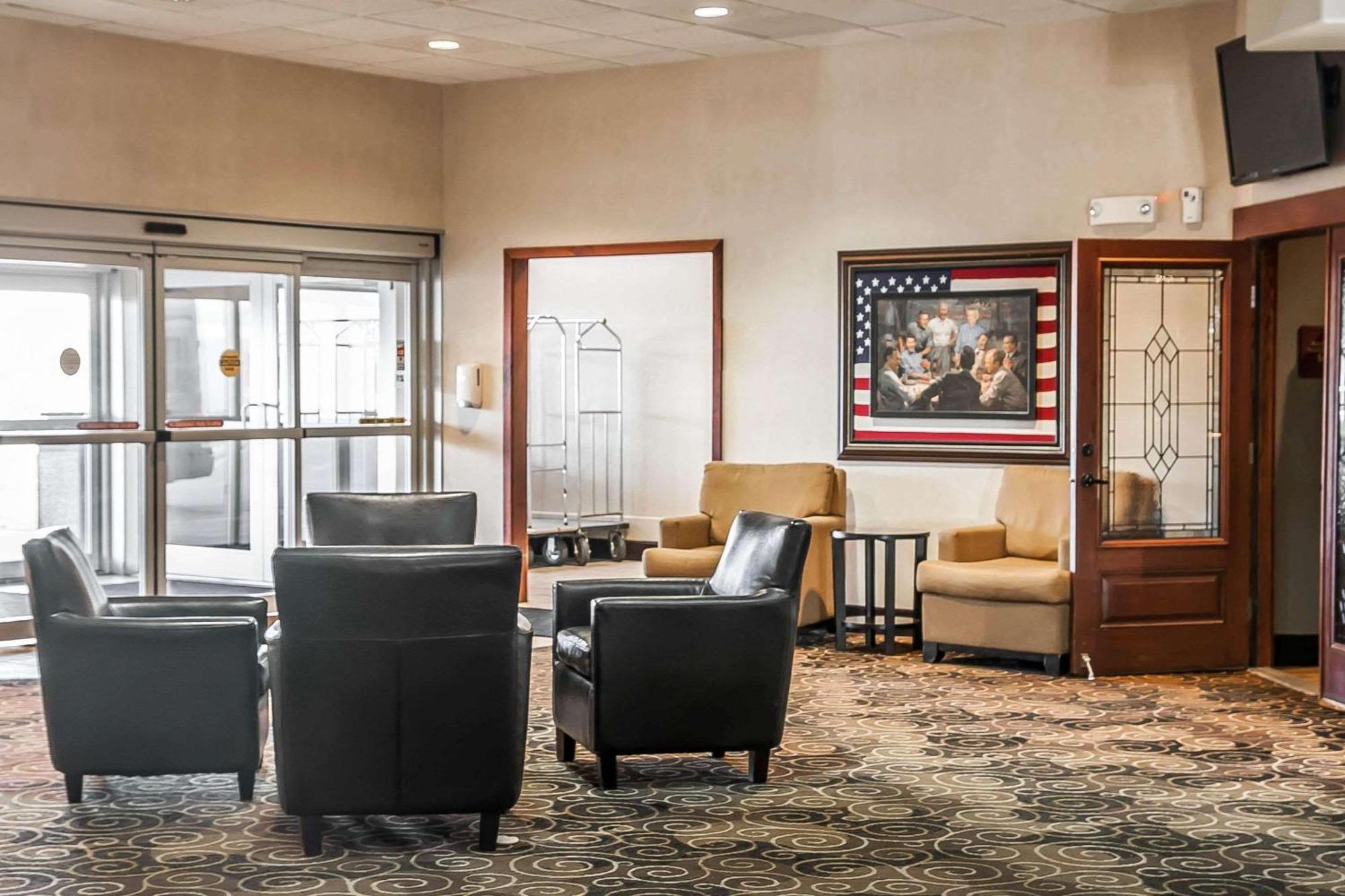 Sleep Inn & Suites Conference Center And Water Park Minot Εξωτερικό φωτογραφία