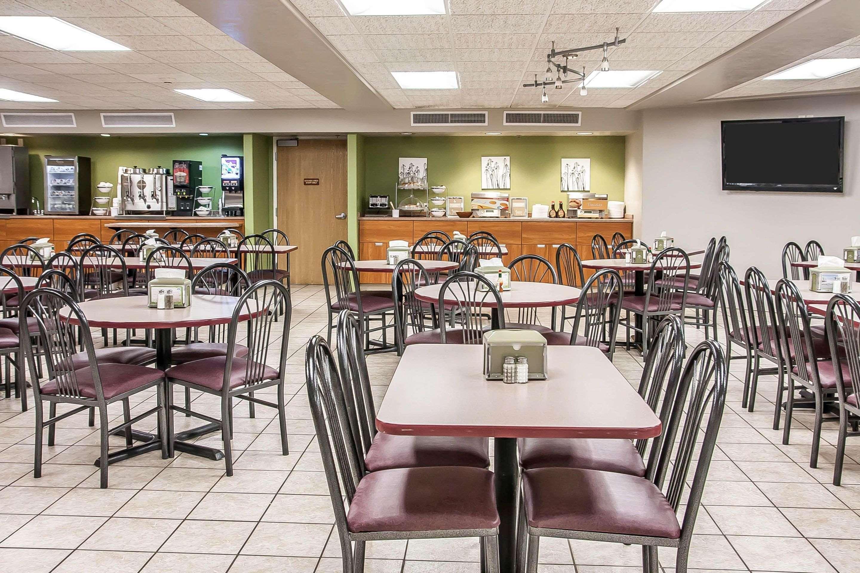 Sleep Inn & Suites Conference Center And Water Park Minot Εξωτερικό φωτογραφία
