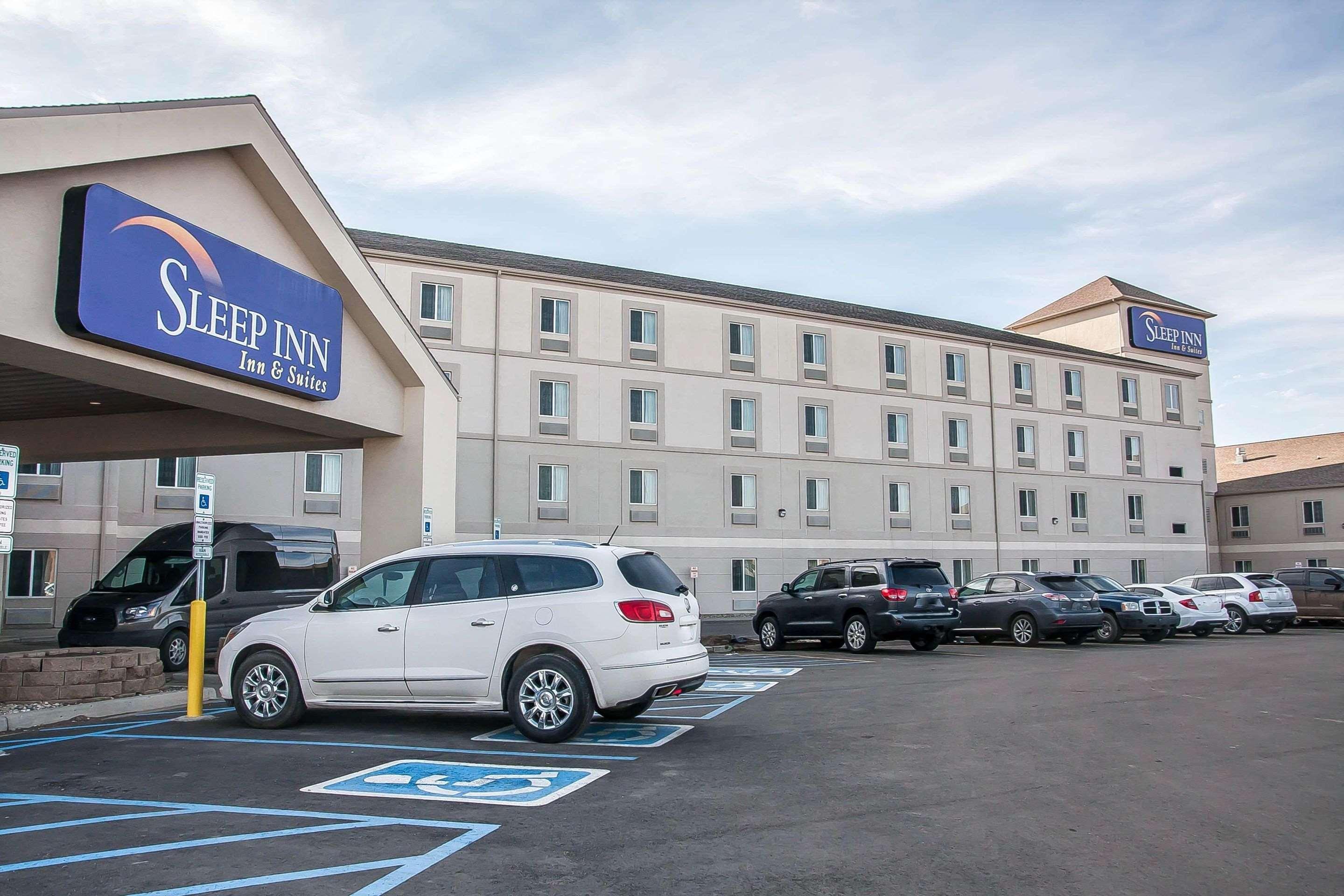 Sleep Inn & Suites Conference Center And Water Park Minot Εξωτερικό φωτογραφία