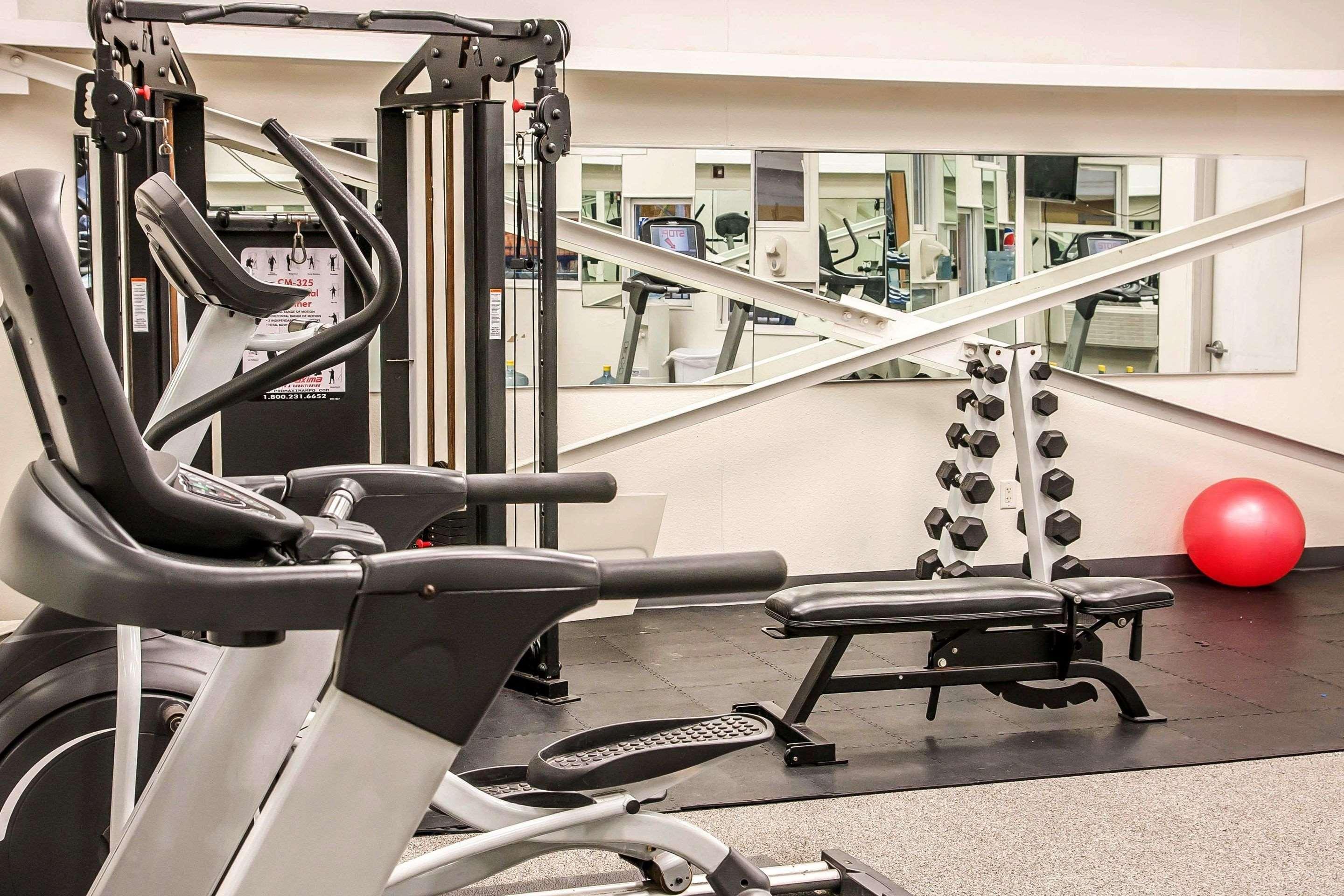 Sleep Inn & Suites Conference Center And Water Park Minot Εξωτερικό φωτογραφία